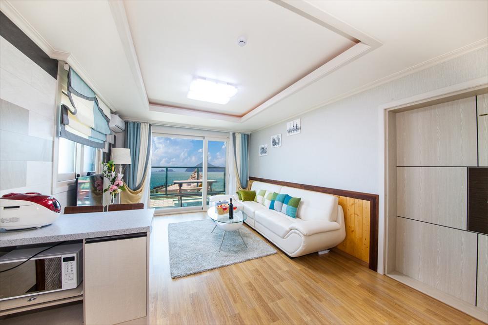 Geoje Haebaram Pension Экстерьер фото