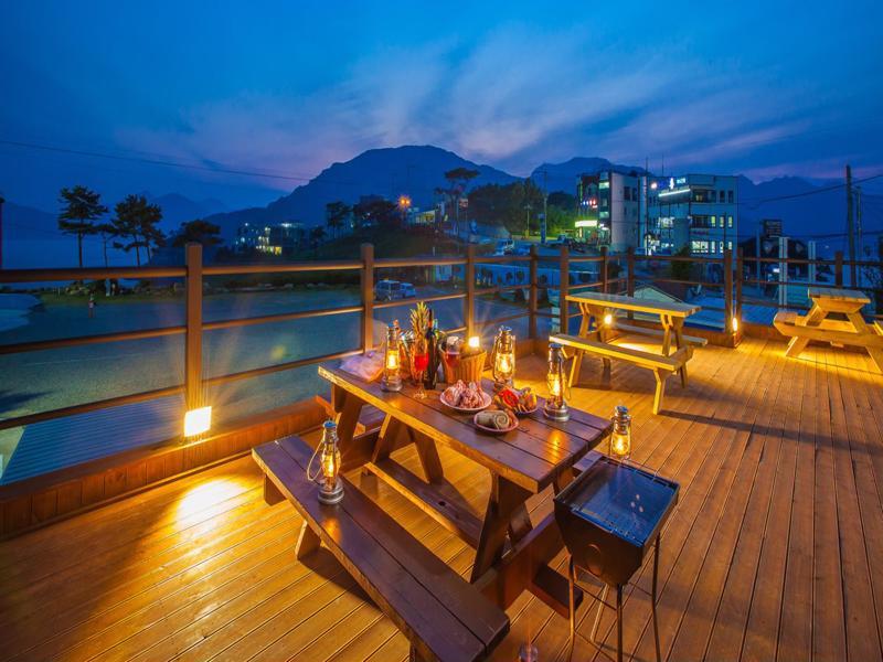 Geoje Haebaram Pension Экстерьер фото